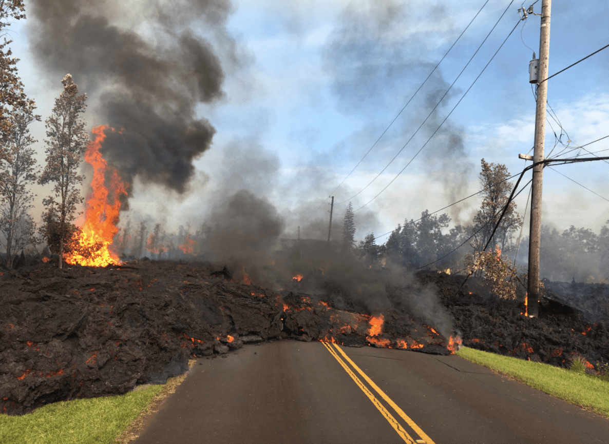 "Tuvimos 5 minutos para empacar y salir", cuenta uno de los evacuados en Hawaii tras la erupción del volcán