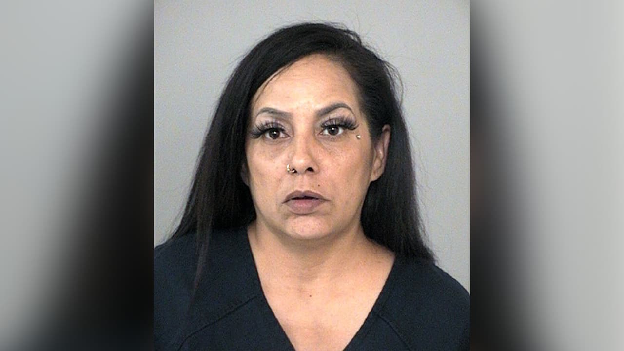 Roba $200,000 a su empresa en menos de 2 años y la condenan a 65 años de cárcel