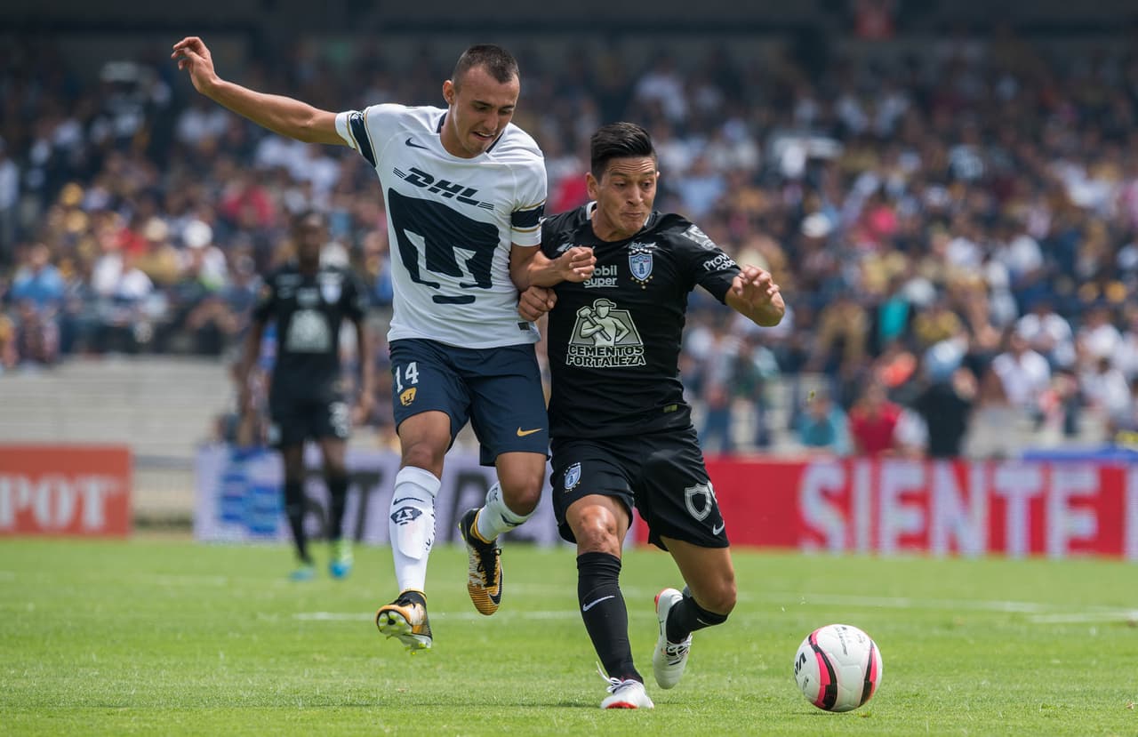 El juego comenzó cargado en favor de los universitarios que tuvieron par de llegadas con cierto peligro en los primeros 10 minutos del encuentro.