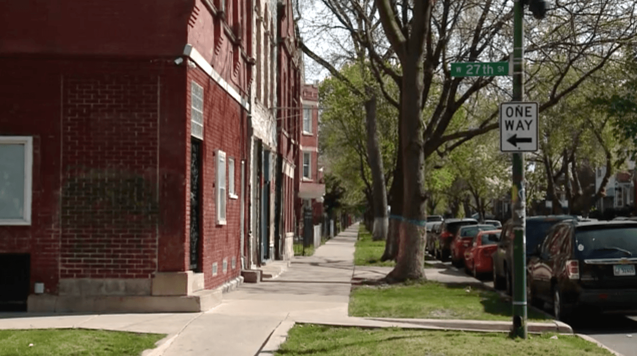 Joven de 17 años muere tras recibir un disparo en la cabeza en La Villita a plena luz del día