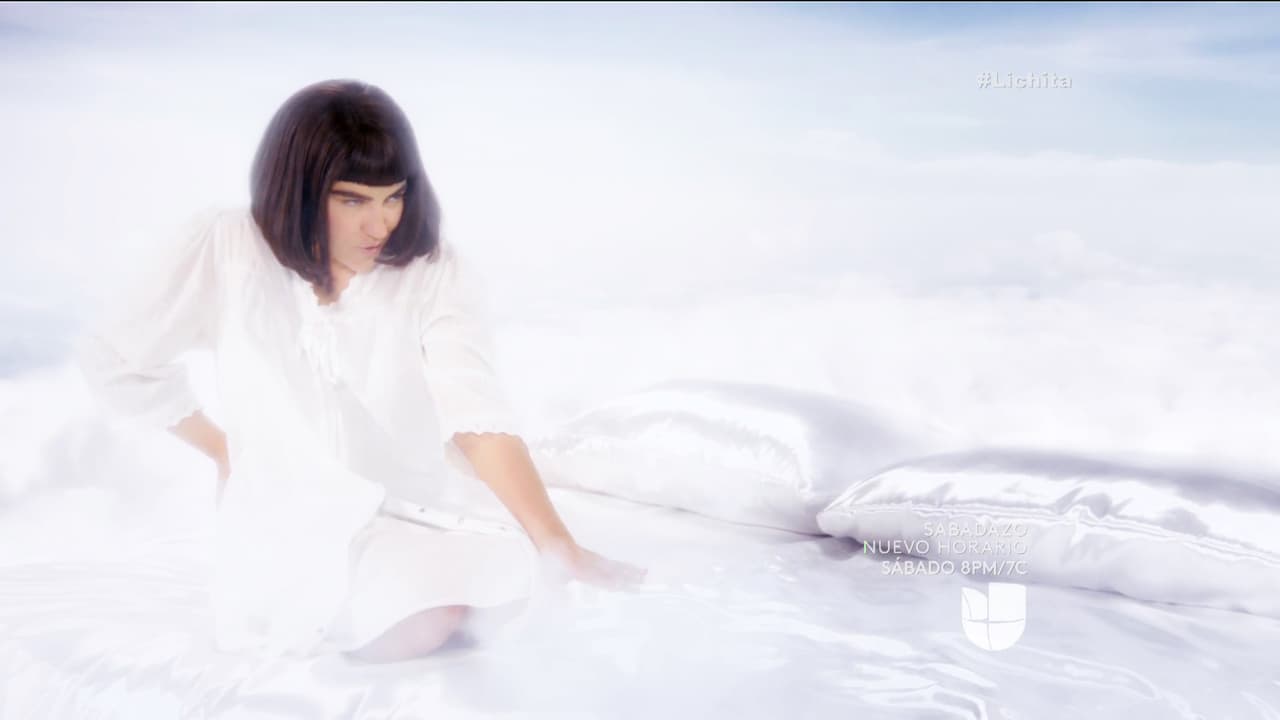 En Antes Muerta Que Lichita, Lichita y Roberto se dieron su primer beso y ella no puede bajarse de la nube en que anda.