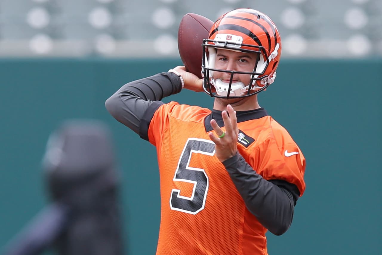A.J. McCarron puede ser un quarterback con calibre de titular para los Bengals