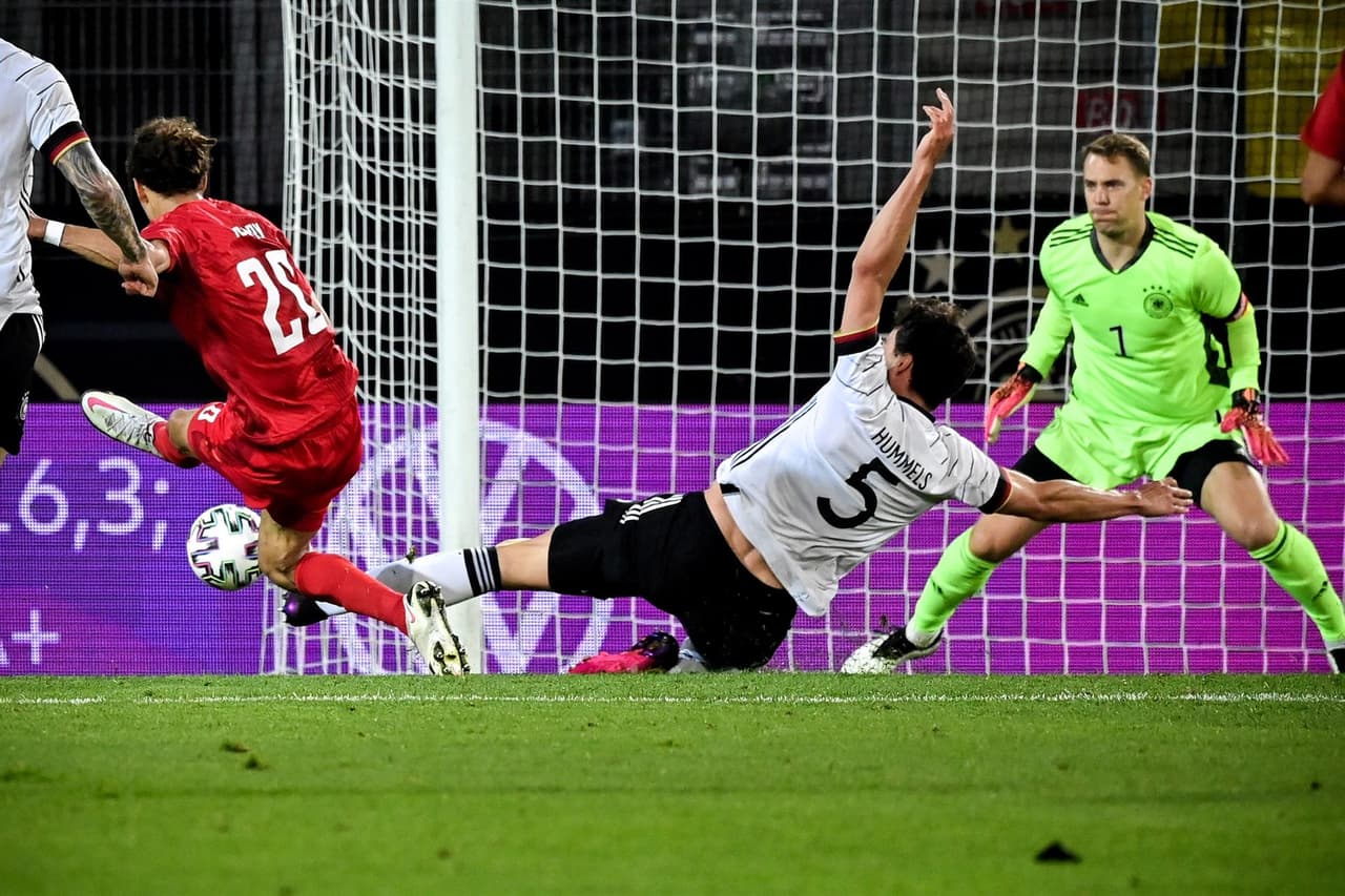 Alemania y Dinamarca se van con empate 1-1 durante partido internacional amistoso. Ya en la segunda mitad del encuentro y con un derechazo, Florian Neuhaus abrió el partido a favor de los alemanes, sin embargo Yussuf Poulsen, al minuto 71', consiguió igualar el marcador para los daneses.