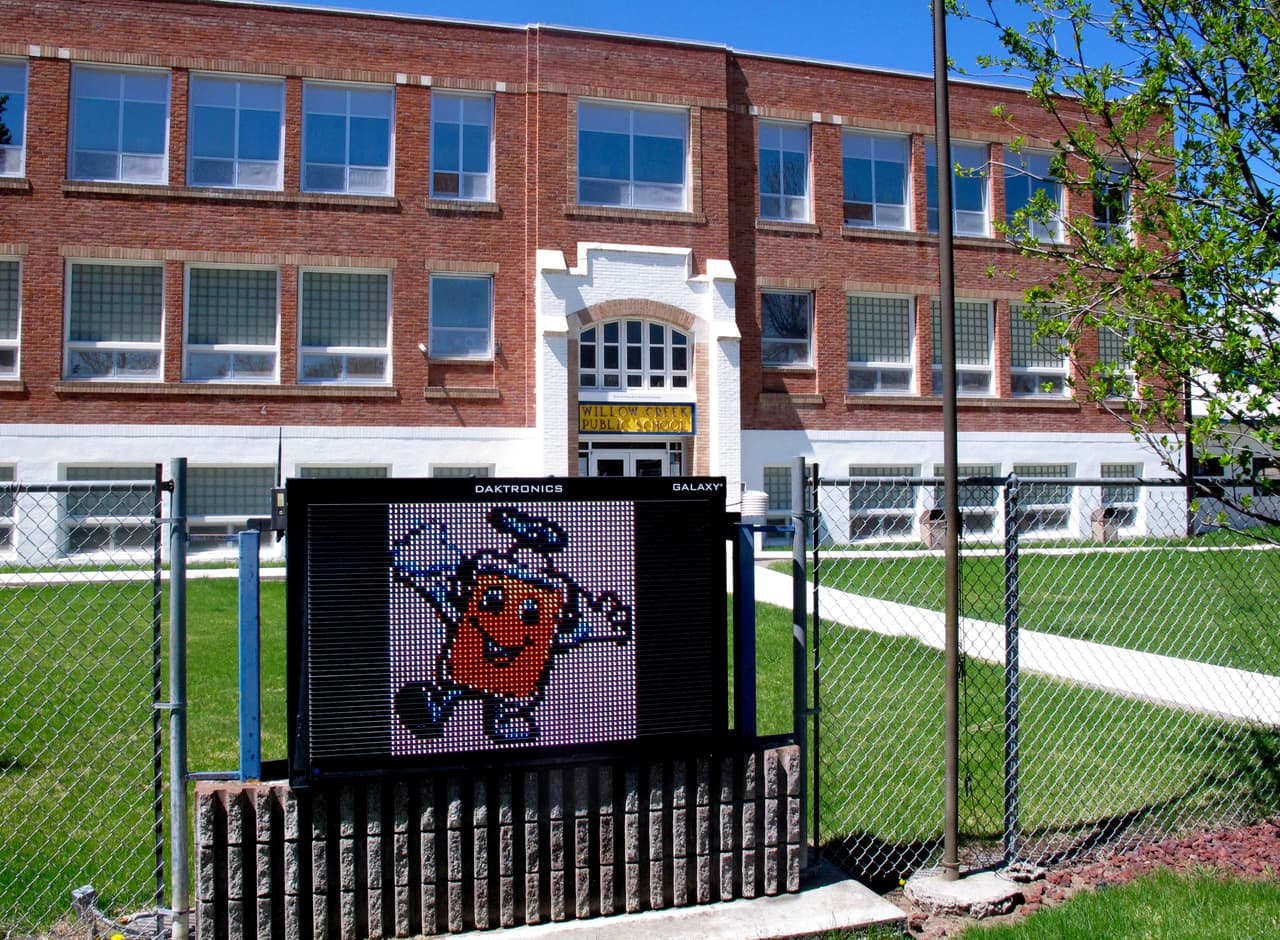 La escuela Willow Creek en Montana reanudó clases este jueves 7 de mayo, luego de dos meses cerrada por el coronavirus.