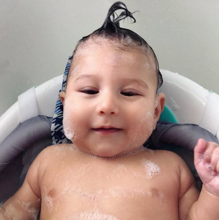 Ahora que ha mejorado, Chyno hace algunas actividades de la casa como antes: "Me paro temprano, trato de ayudarle a Natasha en los quehaceres del hogar y con el bebé, y después comienzo mi terapia. En familia jugamos juegos de mesa, compartimos y vemos televisión".
<br>