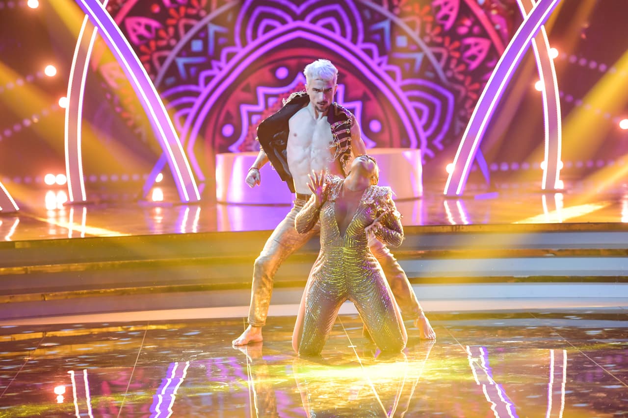 En su cuenta de Instagram, la cantante y ahora bailarina escribió que aceptó el reto de participar en Mira Quién Baila porque significaba un paso más para llegar a su meta, que fue darse a conocer al público.