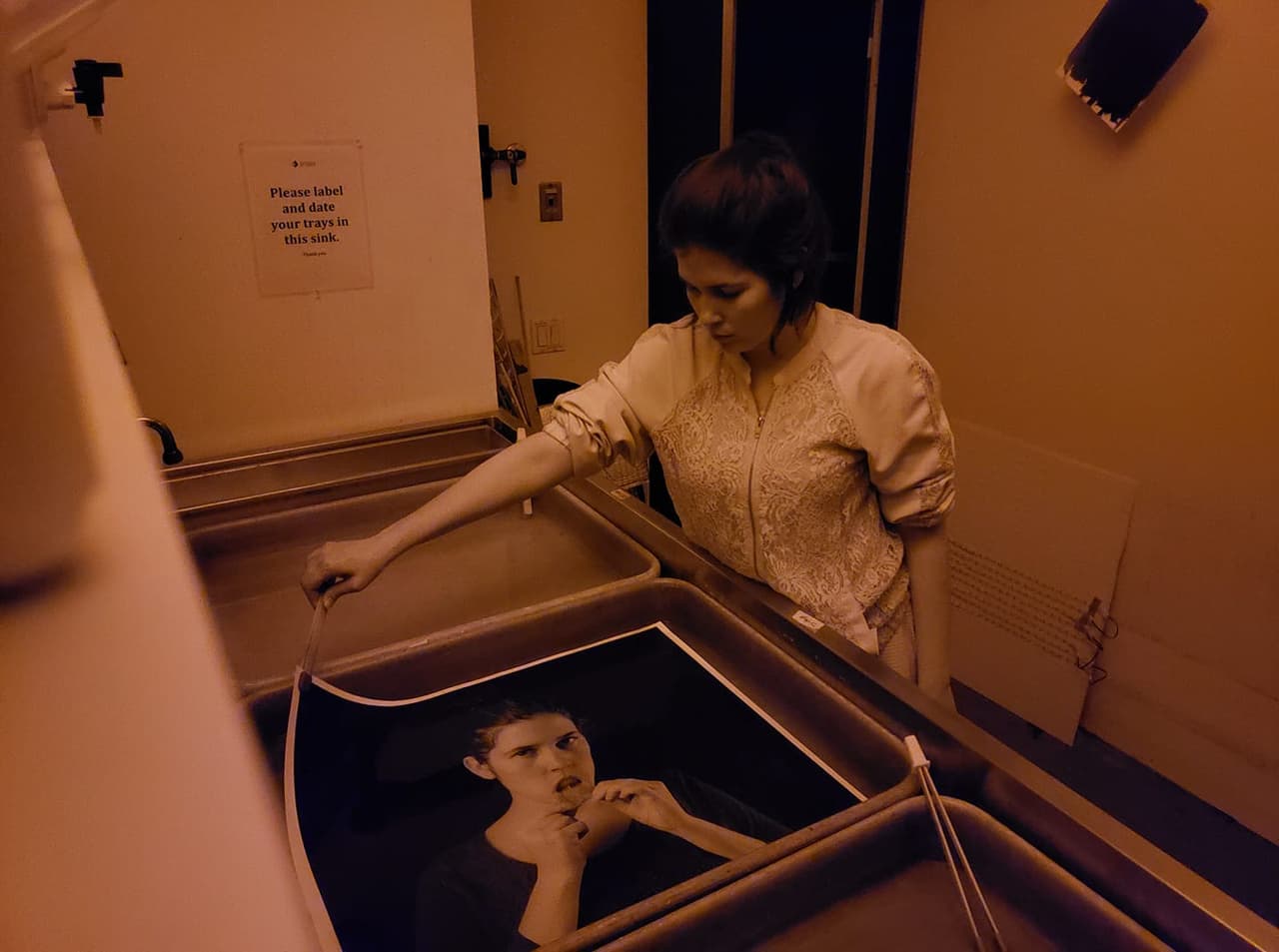 La artista revela uno de sus autorretratos.