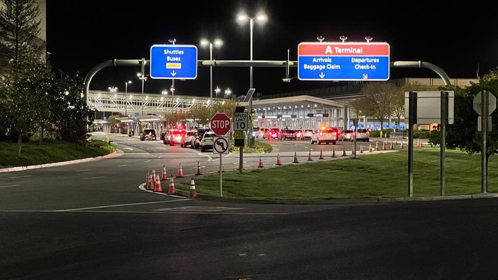 Tiroteo en el Aeropuerto Internacional de Sacramento deja una persona sin vida.