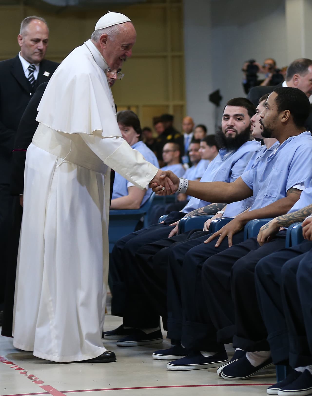 La silla fue hecha con el objetivo de mostrar al pontífice su respeto y afecto a esta visita. Como muestra de agradecimiento los reos le regalaron al papa una canasta con frutos y verduras que se cosechan en el interior del penal.