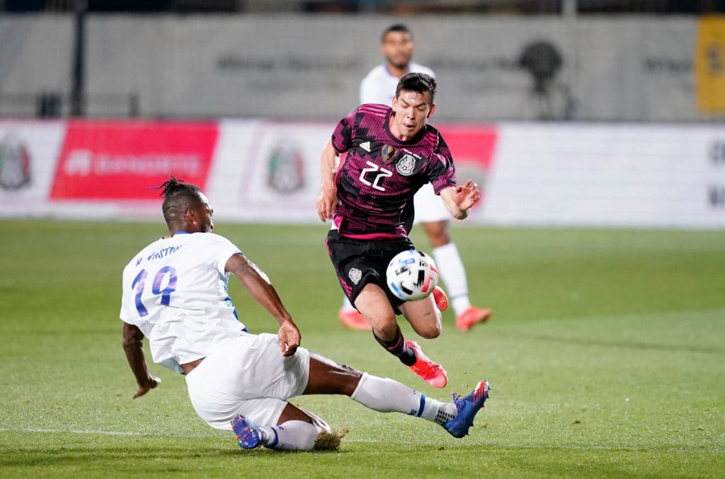 Mexico derrota a Costa Rica durante partido amistoso internacional. Con sede en Austria, el Tri con un remate de cabeza de Hirving 'Chucky' Lozano, logra imponerse por la mínima y se lleva la victoria. Es así cómo la selección dirigida por Gerardo Martino, finaliza sus partidos de práctica por Europa.