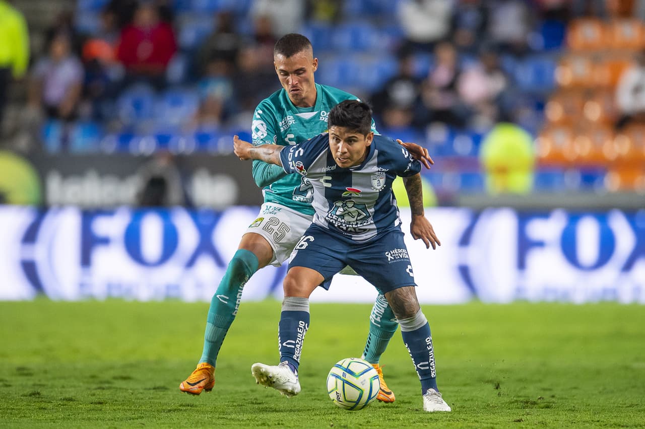 Con gol de último minuto el Pachuca derrotó al León en un encuentro que representó el debut de la 'Chofis' López con los Tuzos.