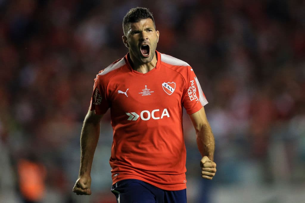 La adaptación al fútbol mexicano es uno de los retos para Gigliotti , quien no tiene problema en cuanto a los colores que vestirá.