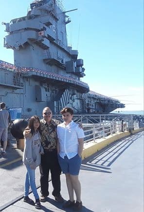 Por su esfuerzo, el mejor padre Eduardo Jiménez.