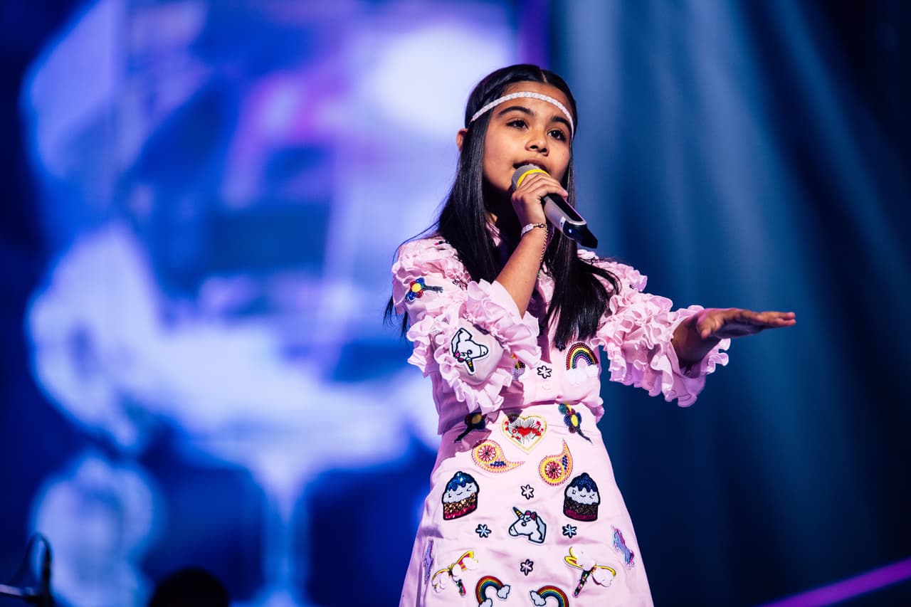 Valeria es la más grande de este escuadrón, una niña sumamente madura y centrada para los 11 años de edad que tiene, ella quiere ganar y con ese dinero ayudar a la gente más necesitada de su natal Sinaloa.