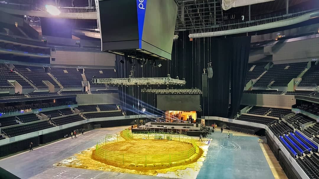 En 2017 se reconoció su trabajo por presentar su show en la Arena Ciudad de México, hecha principalmente para presentar conciertos musicales y no de jaripeo.