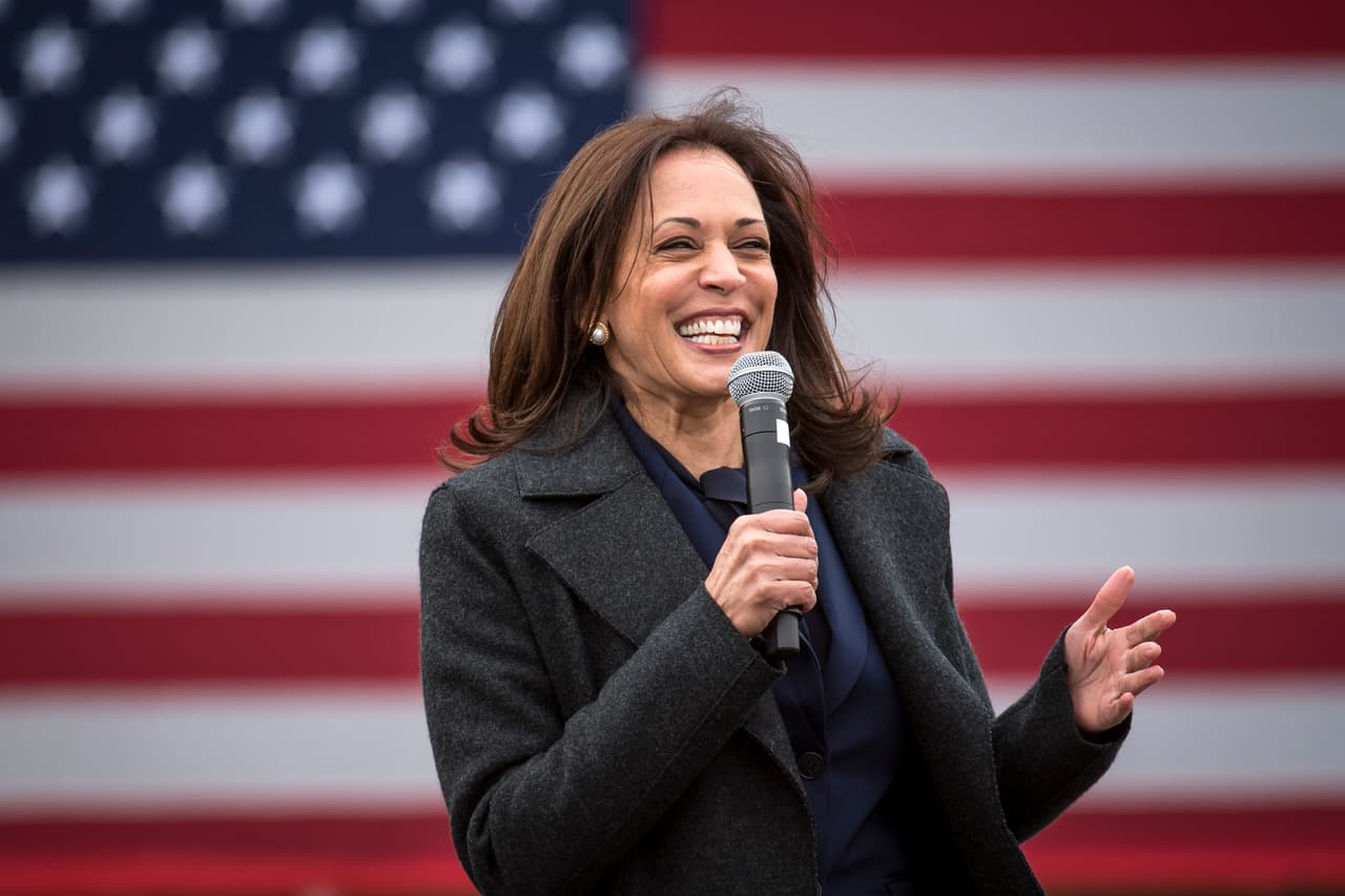 Políticos de California reaccionan al triunfo de Kamala Harris, resaltan sus raíces inmigrantes