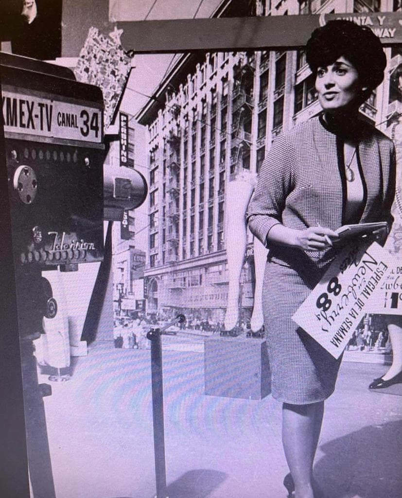 En ese entonces, tener un canal de televisión requería una inversión costosa que, hasta el momento, se habían hecho en su mayoría para transmisiones en inglés.