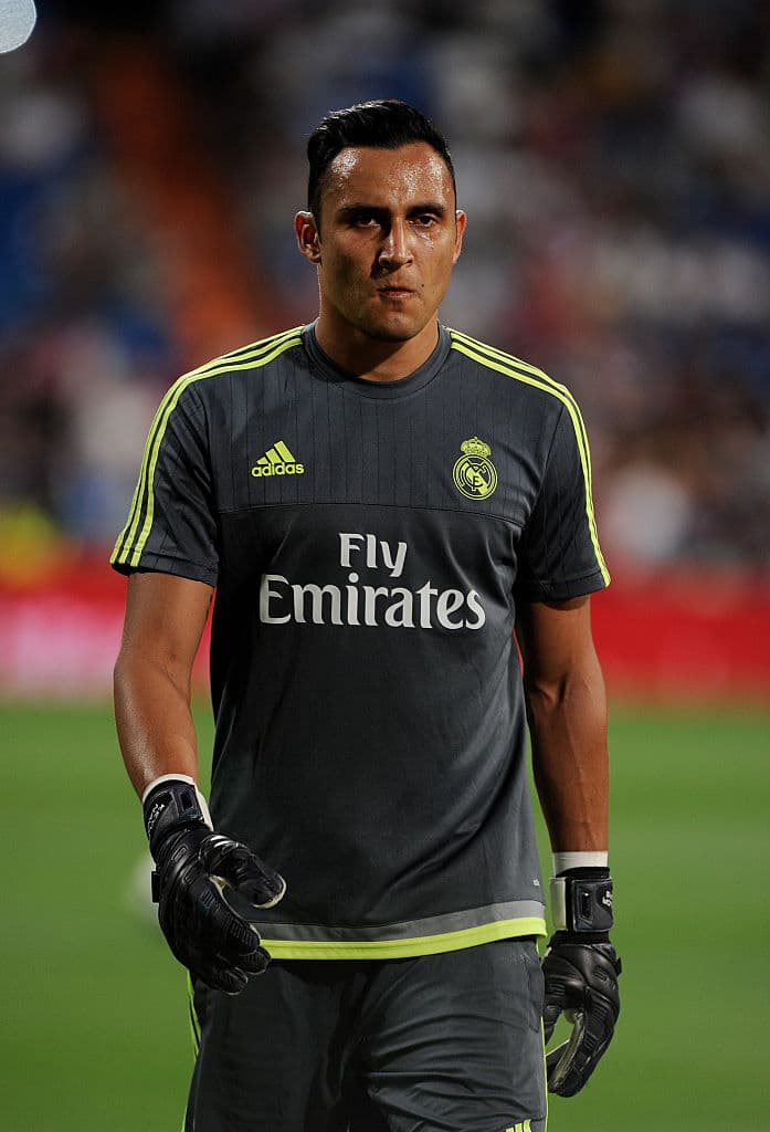 Para la temprorada 2013-2014, Keylor porfin apareció como el portero titular del Levante y fue nominado como mejor portero junto Thibaut Courtois y Willy Caballero.
<br>