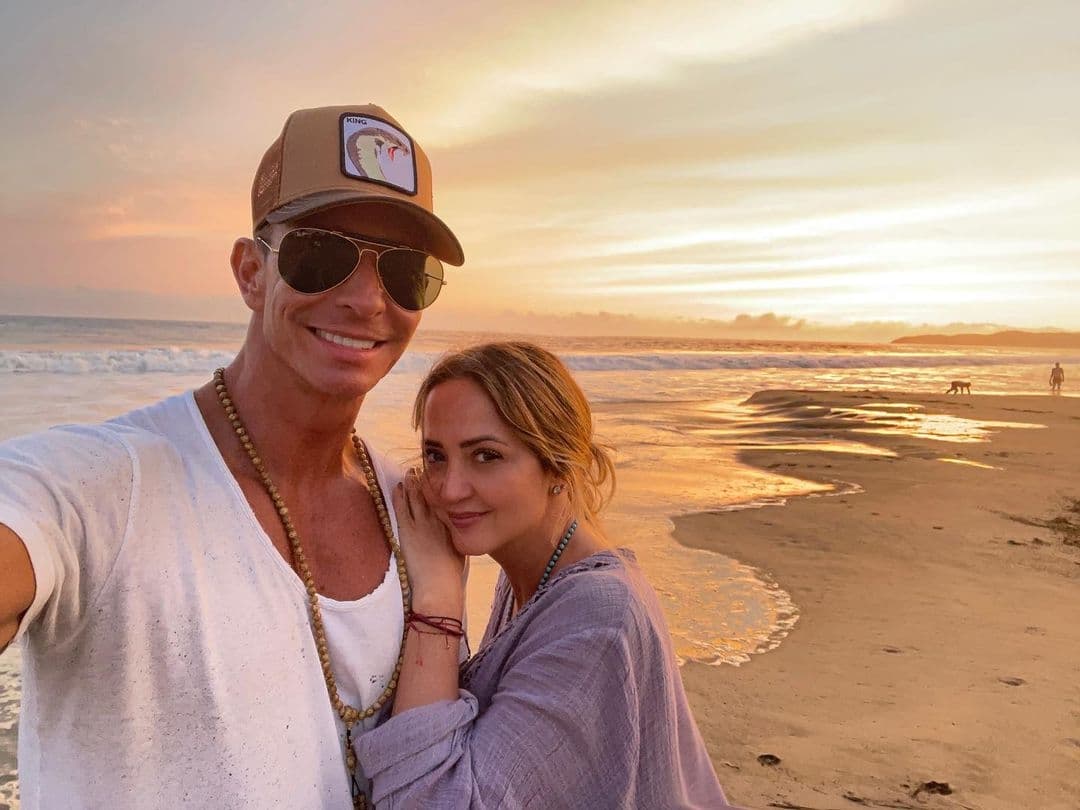 Legarreta compartió que ni ella ni el intérprete de ‘Cuando mueres por alguien’ tendrían “algo que los detenga” para separarse si se llegara a terminar el amor que ahora los une.
<br>