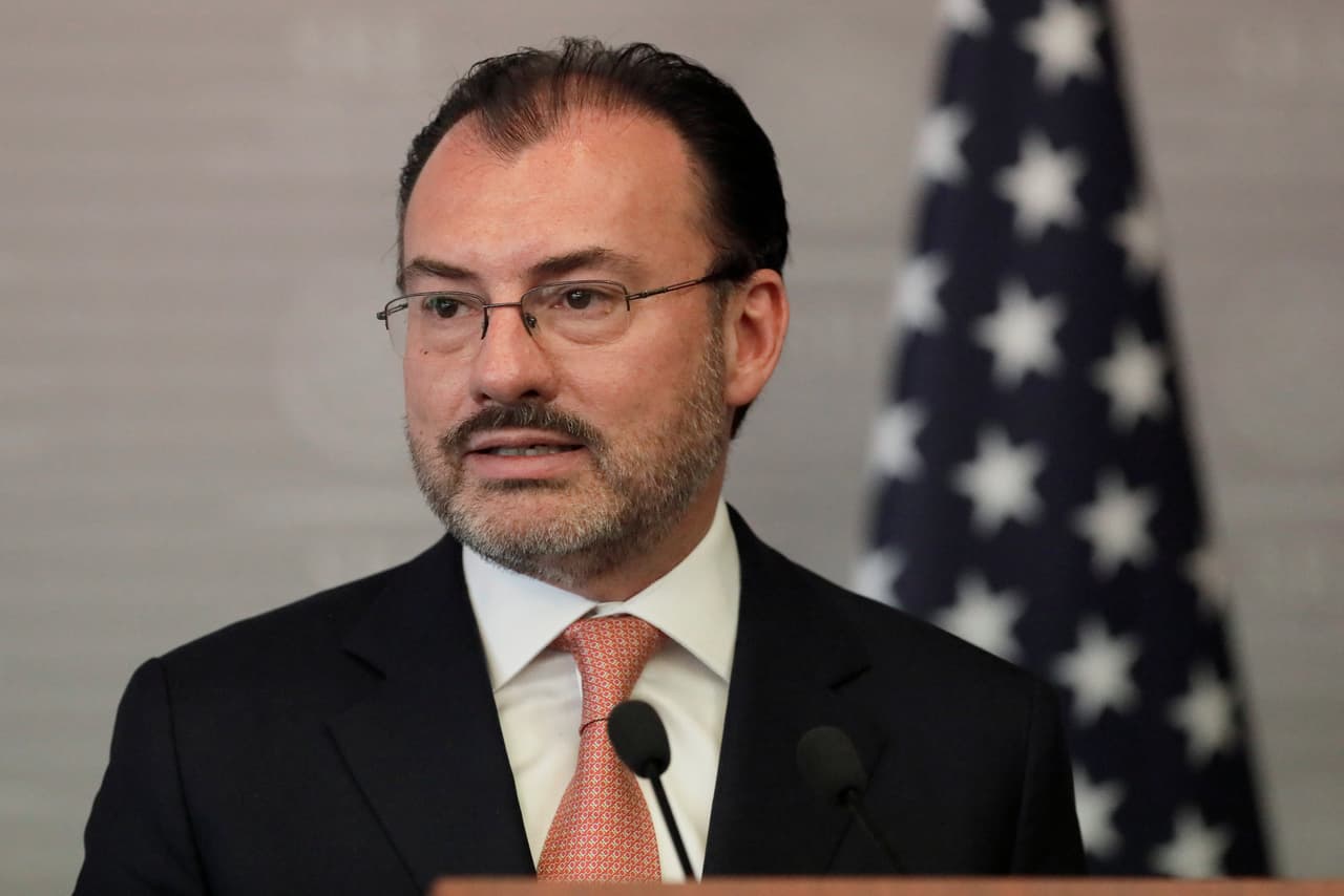 México pide a Trump que "clarifique" en qué consistirá el despliegue militar en la frontera