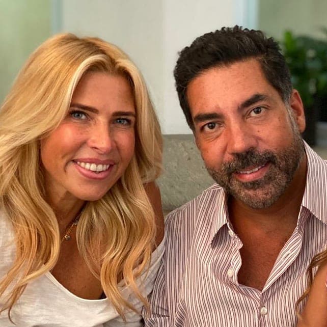 Actualmente, Pablo Moctezuma está casado con la empresaria y diseñadora de interiores, Beatriz Pasquel, con quien tiene 23 años de matrimonio.
<br>