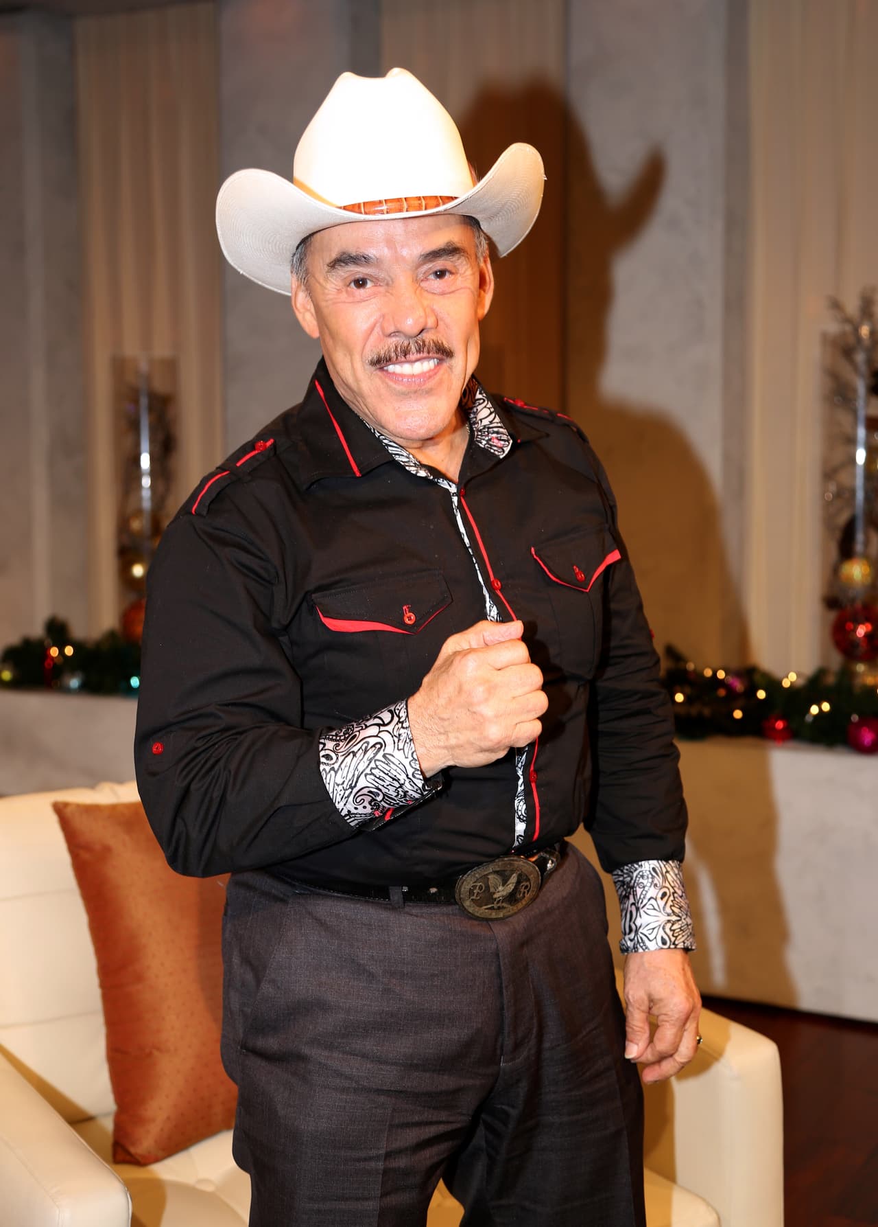 Sin embargo, en un principio 'El patriarca del corrido' estaba nervioso de trabajar con la villana de las telenovelas, así lo reveló Laura.