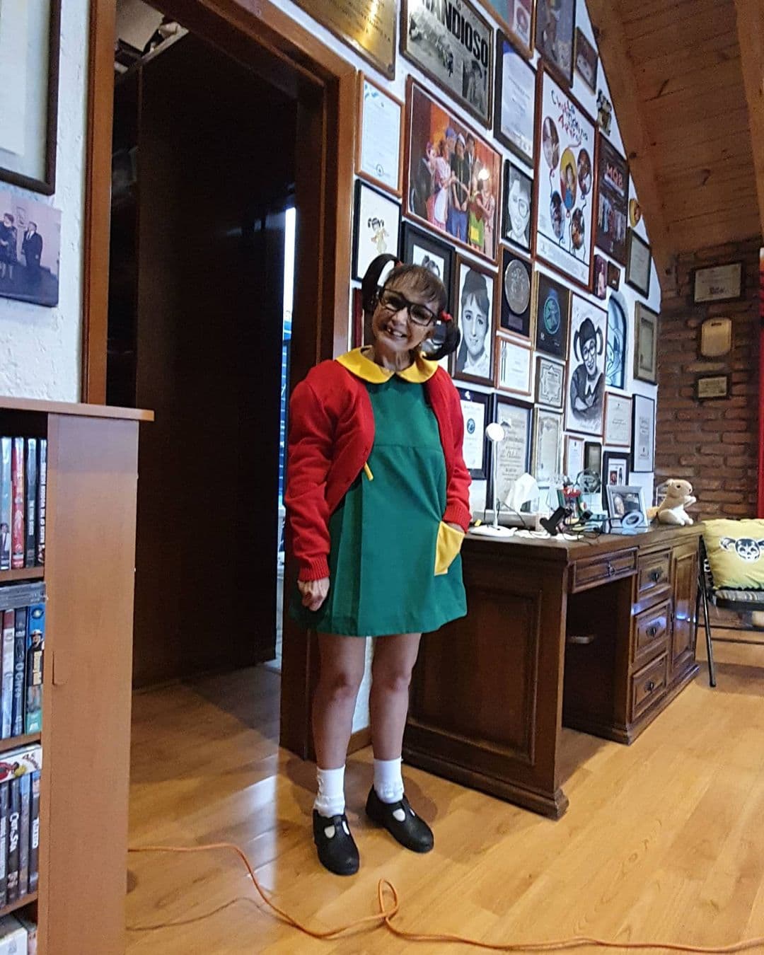 Incluso, este ha sido el personaje de su vida entera, ya que todavía lo presenta por medio de su circo y shows de teatro.