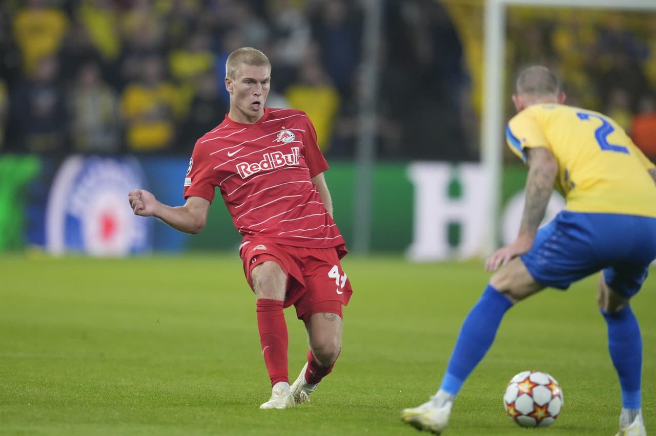 RB Salzburg se impone con autoridad ante el Brondby 2-1 durante el partido de vuelta de las eliminatorias de la Champions League y, sumado al partido de ida, consigue su boleto a la fase de grupos. Benjamin Sesko y Brenden Aaronson fueron los anotadores por parte del equipo austriaco.