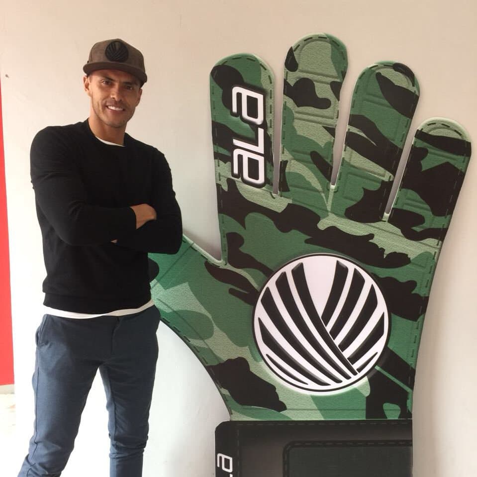 Alfredo Talavera, guardameta.