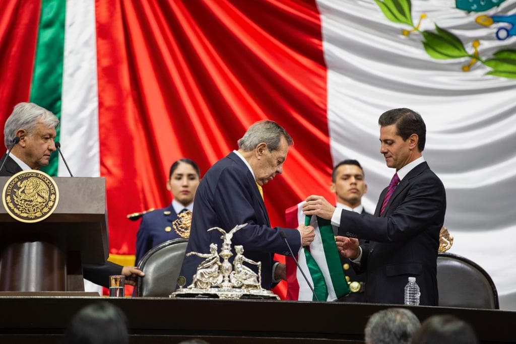 Desde ese momento no se les volvió a ver juntos y sorprendió la ausencia de Angélica Rivera el 1 de diciembre, cuando Enrique Peña Nieto entregó el poder a Andrés Manuel López Obrador.