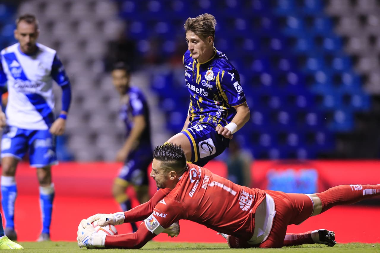 Silva tuvo un partido destacado.