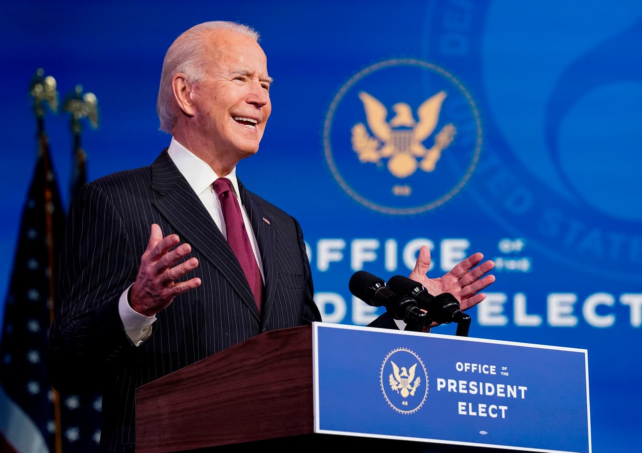 El presidente electo Joe Biden postula al exalcalde de South Bend, Indiana, Pete Buttigieg, como secretario del Transporte el 16 de diciembre del 2020 en Wilmington, Delaware.