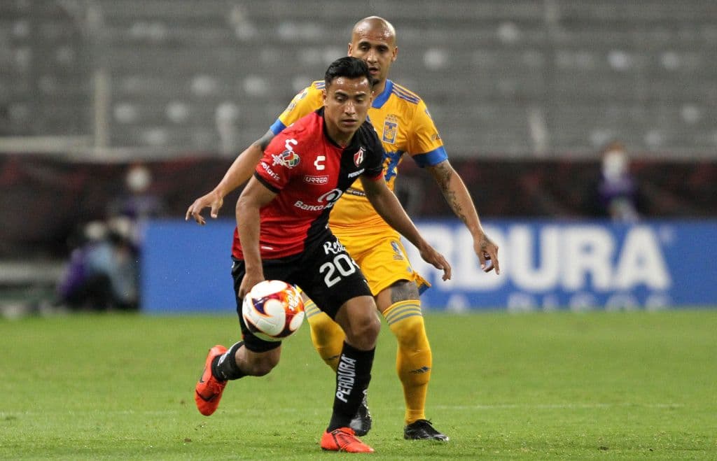 Carlos González marcó a los 17’ de juego el primer gol del juego; Quiñones (90+1’) marcó sobre la recta final . Los rojinegros estuvieron tuvieron oportunidades, pero no cayó el gol. La siguiente fecha, los de la UNAL recibirán a los Rayos, mientras que Atlas visitará a los Pumas.