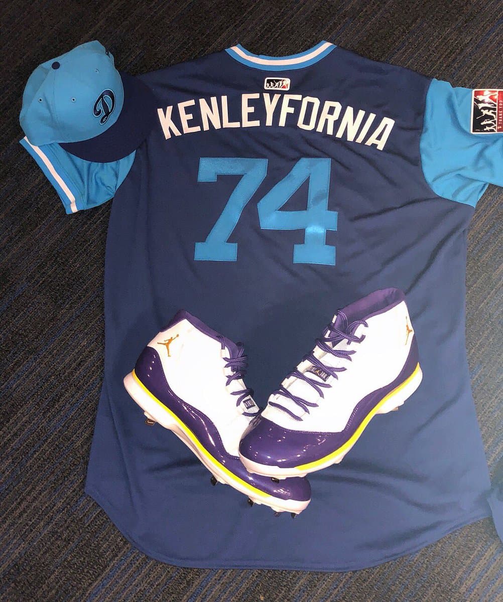 El cerrador nacido en Curazao, Kenley Jansen, y su apodo en la playera de Los Angeles Dodgers.
