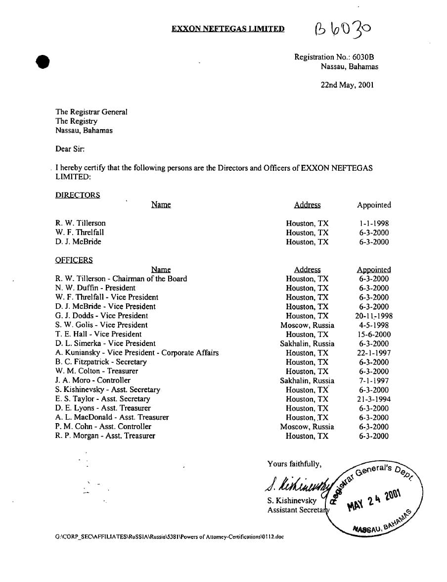 Rex Tillerson es uno de los tres directores de la compañía.