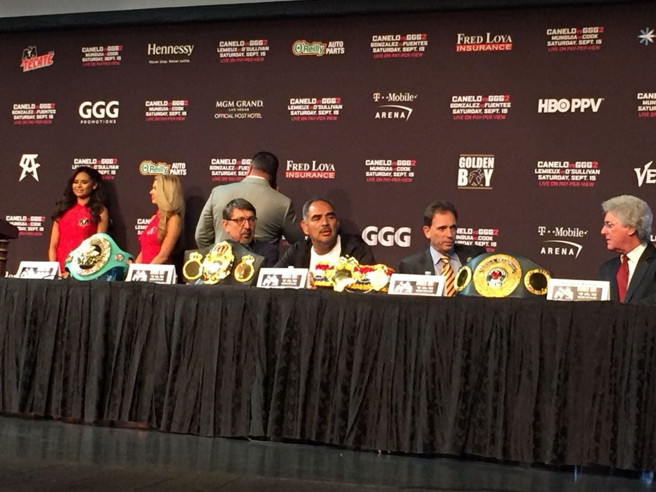 Uno de los antecedentes con los que se llega a esta pelea es la sanción por uso de clembuterol que vivió Álvarez durante seis meses.