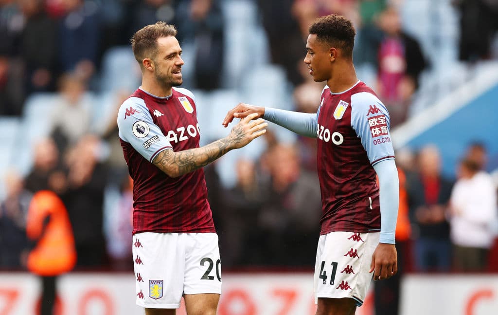 Aston Villa responde tras su mal arranque de temporada y vencen 2-0 al Newcastle United.