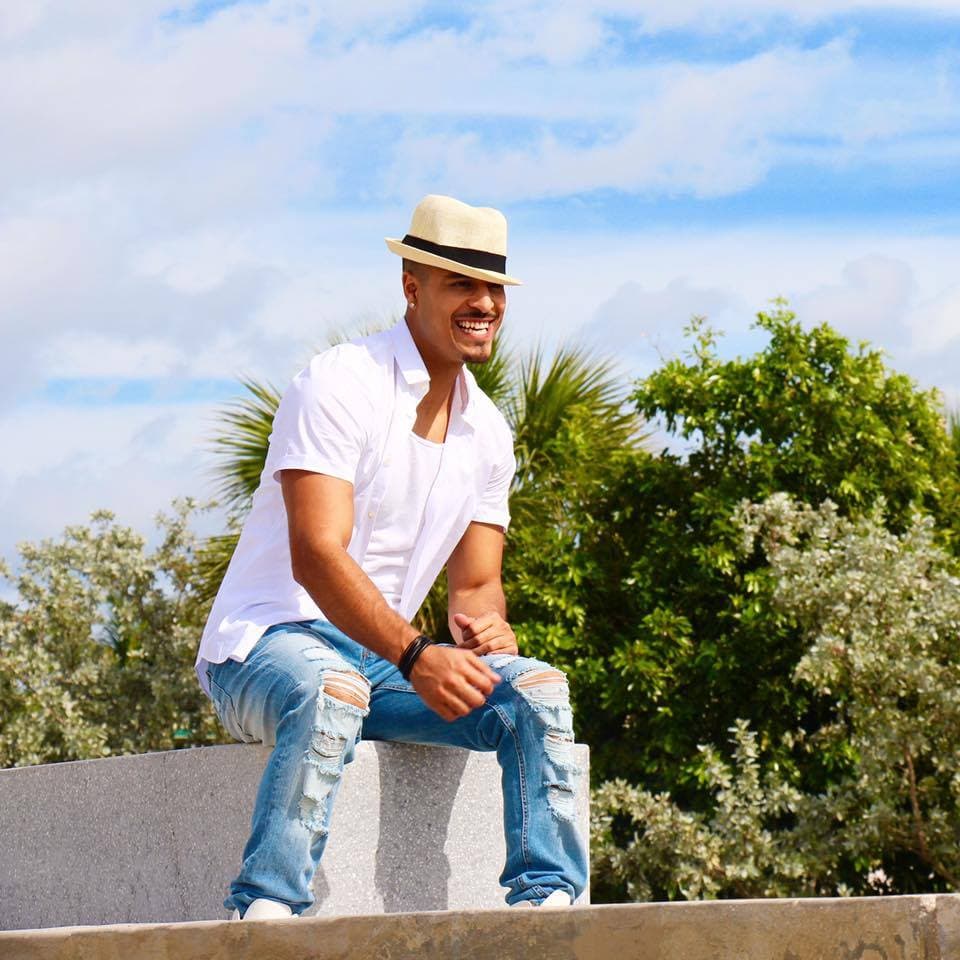 Las calles de South Beach se convirtieron en una gran pista de baile durante la filmación del nuevo video de Jason Cerda.