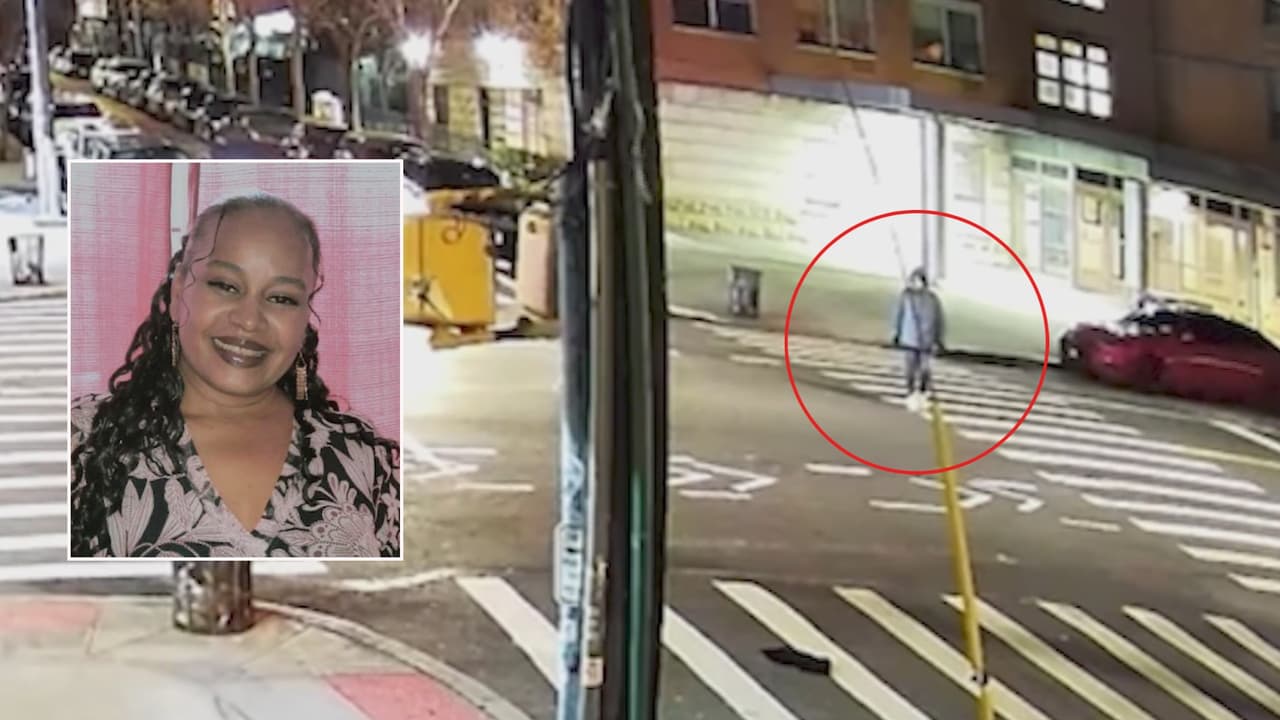 Cámara capta el momento cuando dos autos atropellan a una dominicana en El Bronx