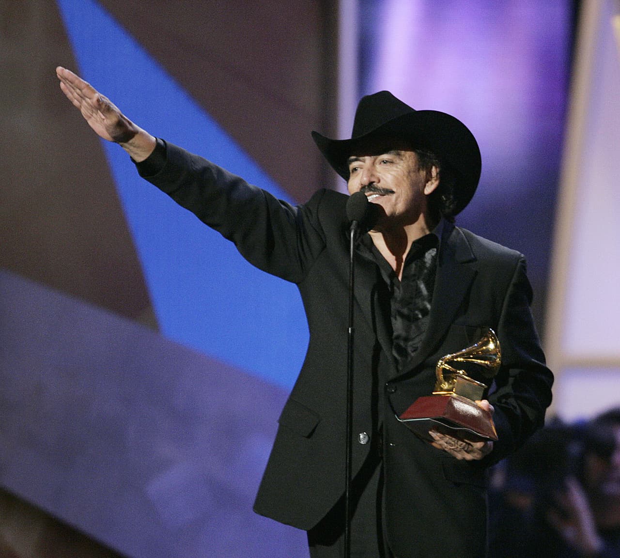 El 'Poeta del Pueblo' murió en suy rancho rodeado de sus seres queridos.