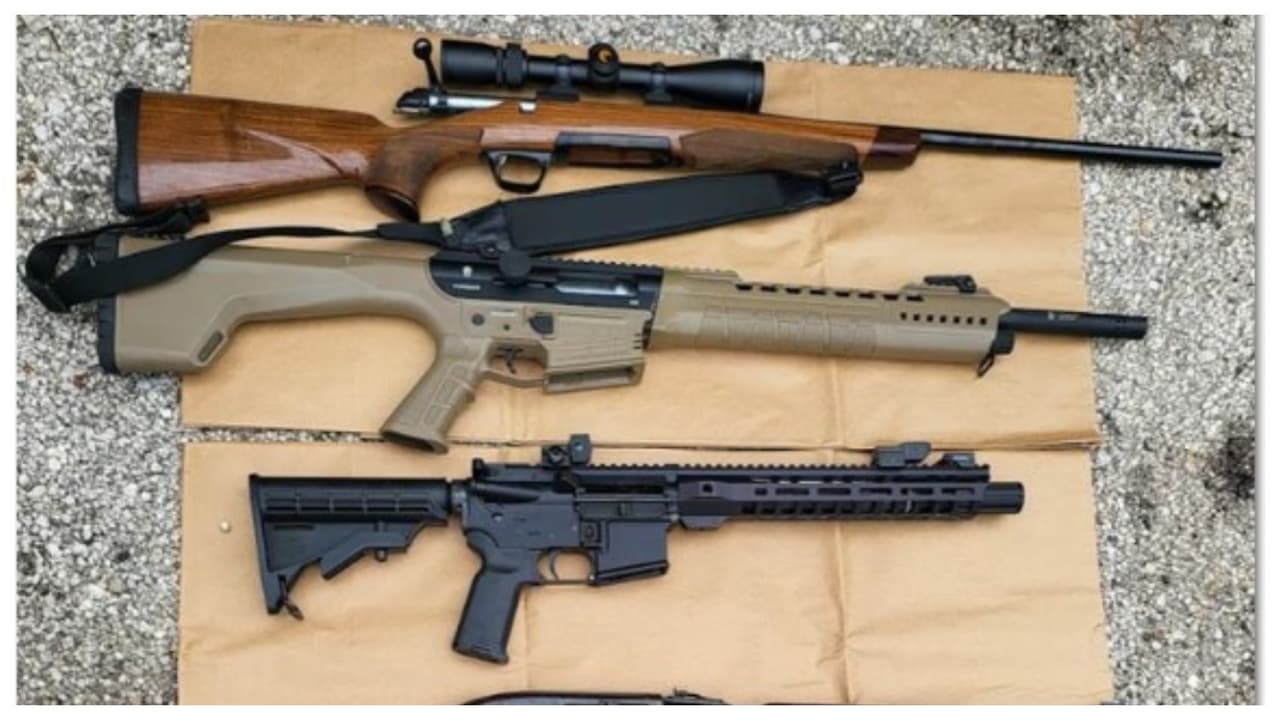 El arresto fue llevado a cabo por la fuerza especial contra las pandillas de la oficina del Sheriff de Broward, quienes construyeron el caso usando agentes encubiertos.
<br>