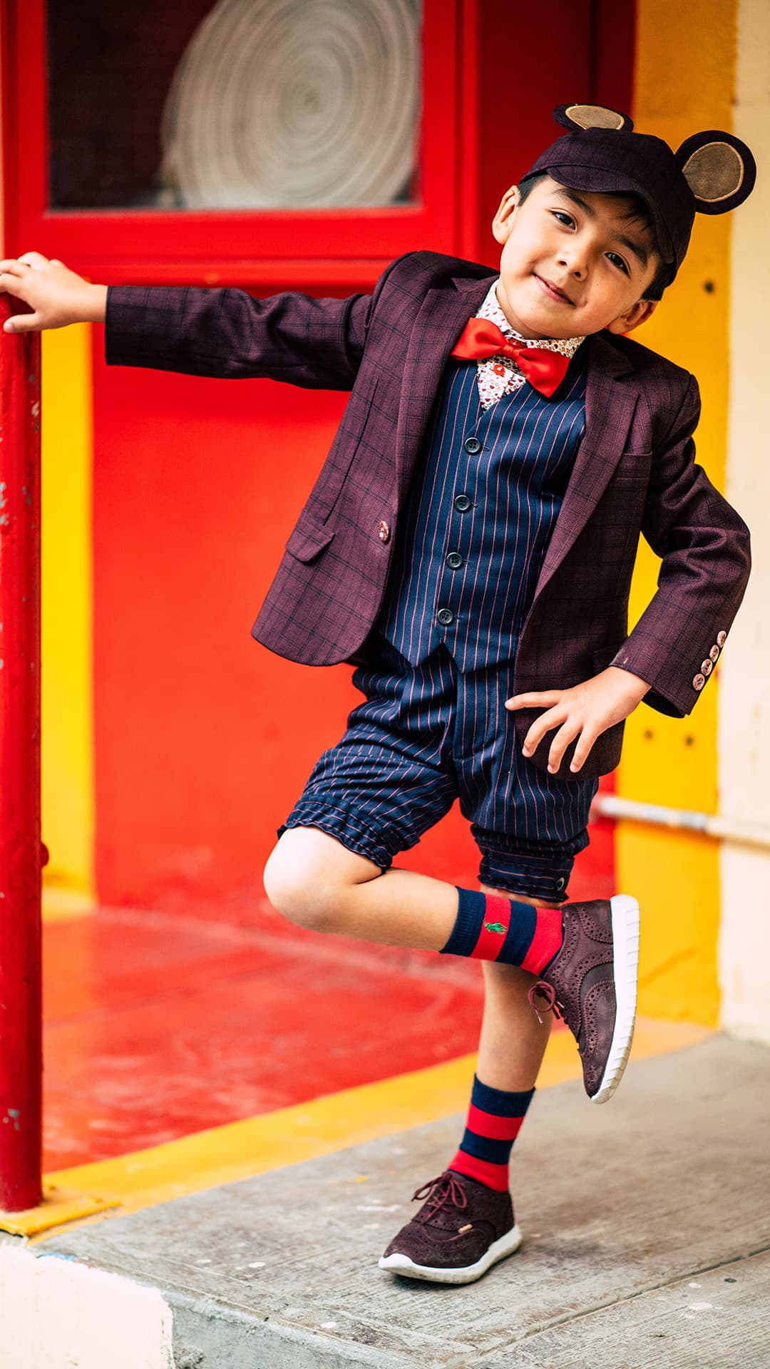 Sus sombreros con orejas, los corbatines de colores y los pantalones cortos son sus preferidos a la hora de salir al show.