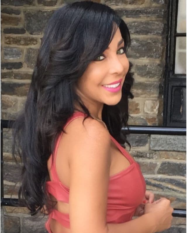 Gelena siempre está en contacto con sus fans.