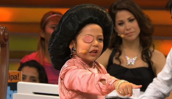 Su maldad no tuvo límites en esta escena y la caracterización le dio un toque de comedia que la hizo brillar.