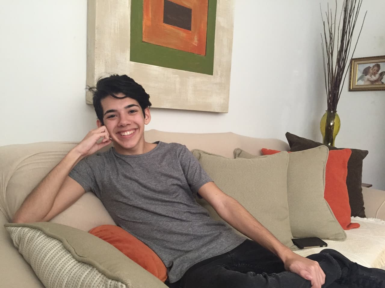 Nuestras cámaras se colaron en casa de Yoandri. El cubano nos mostró los rincones de su crib.