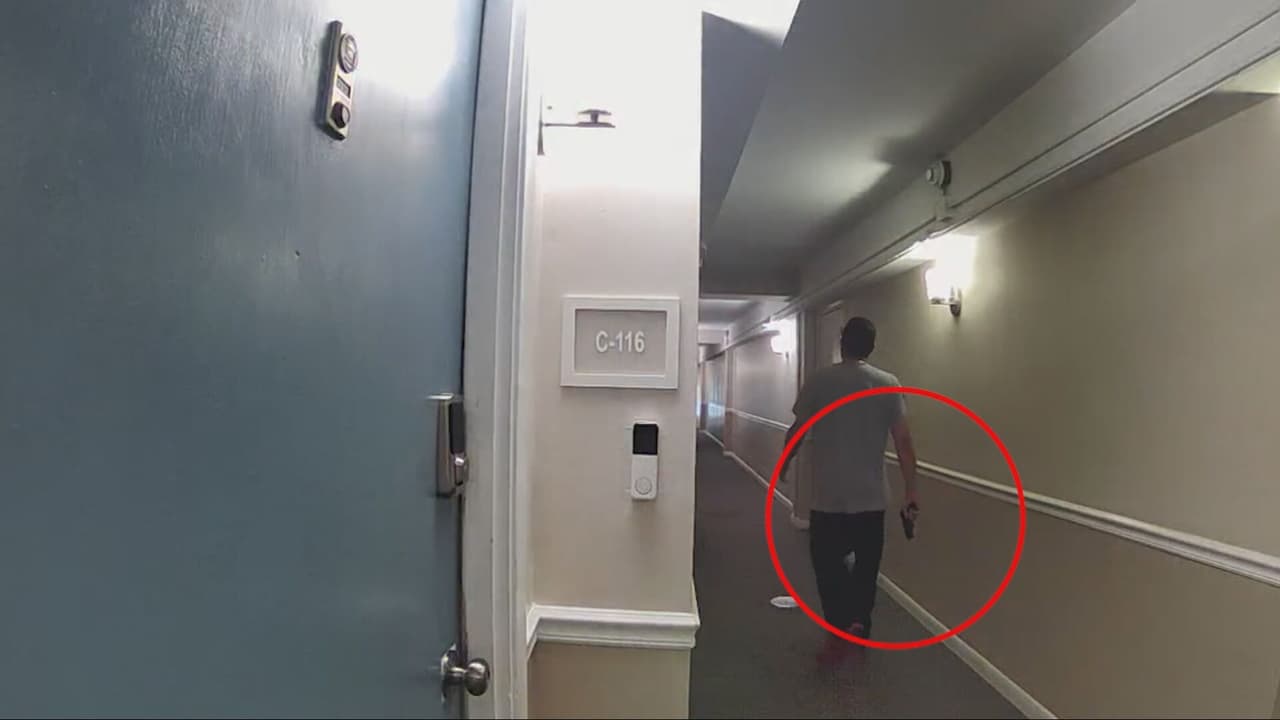 Arrestan a hombre que se atrincheró en Wilton Manors tras disputa por un paquete de Amazon