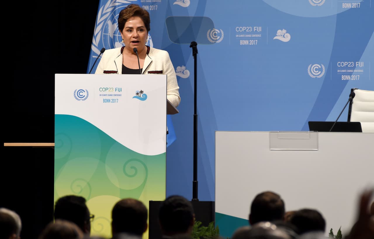 "Ya no podemos darnos el lujo de esperar, debemos actuar ahora (...) Si no estamos a la altura del reto, fracasaremos. Todos estamos en el mismo barco", aseguró en la inauguración del evento la diplomática mexicana
<b>Patricia Espinosa</b>, secretaria ejecutiva de la
<b>Convención de la ONU sobre Cambio Climático</b> (UNFCCC).