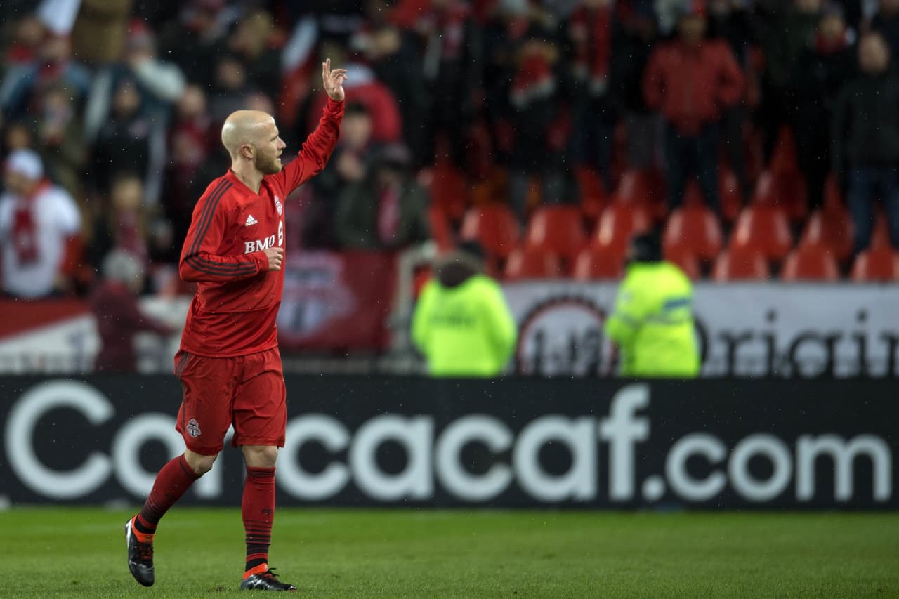 Así fue como al minuto 19 los de Toronto igualaron por medio de Osorio para poner el 1-1.