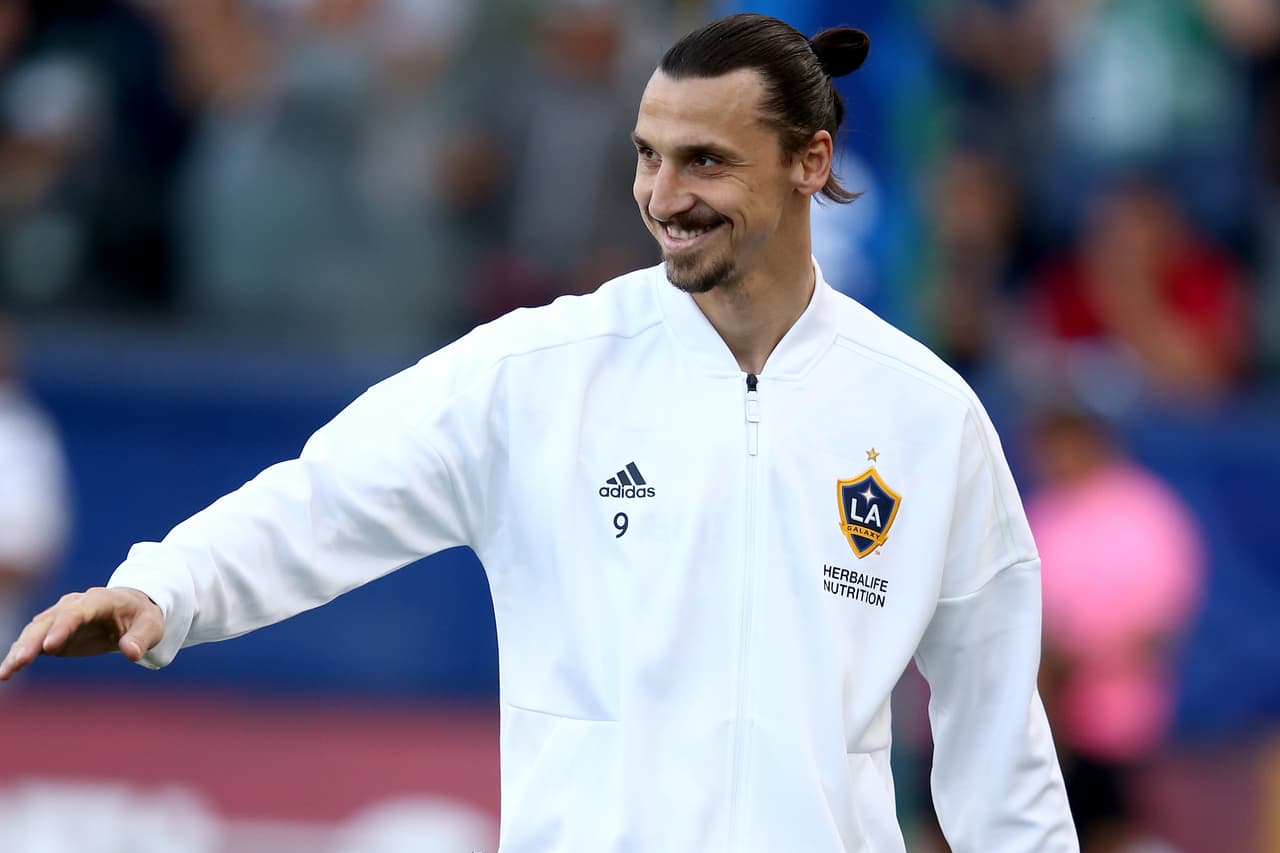 Zlatan Ibrahimovic escribió un mensaje de bienvenida a LA para LeBron James.