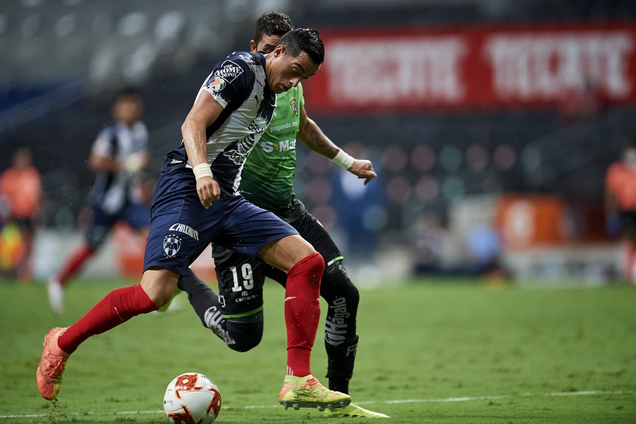 Con doblete de Aké Loba, los Rayados consiguen adueñarse de los puntos en casa.